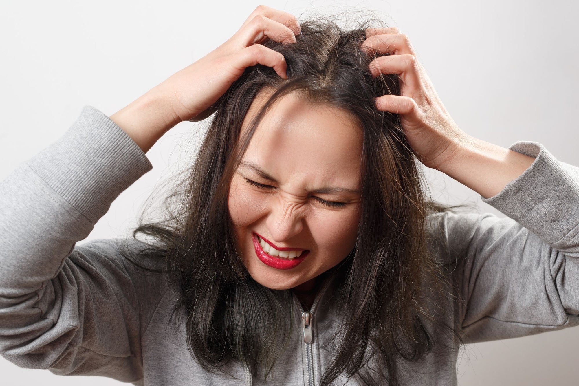 Sensitive Scalp Solutions: How to Identify, Treat, and Manage Scalp Sensitivity Effectively
