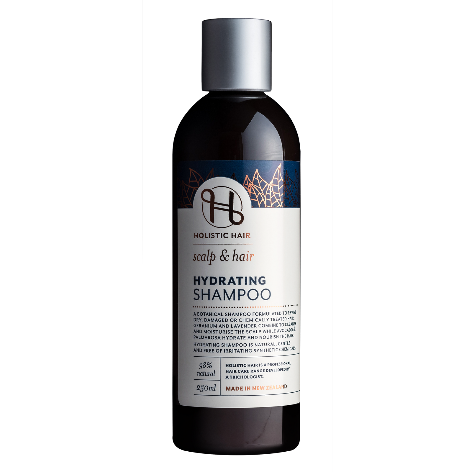 Gentle, geranium-scented shampoo designed for moisturizing and revitalizing hair.