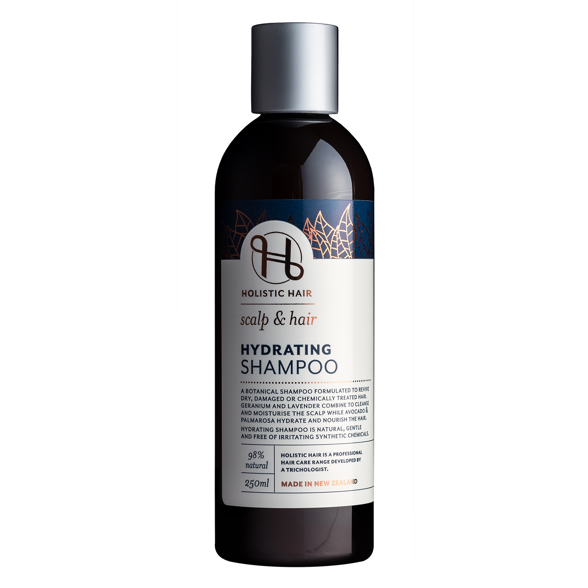 Gentle, geranium-scented shampoo designed for moisturizing and revitalizing hair.
